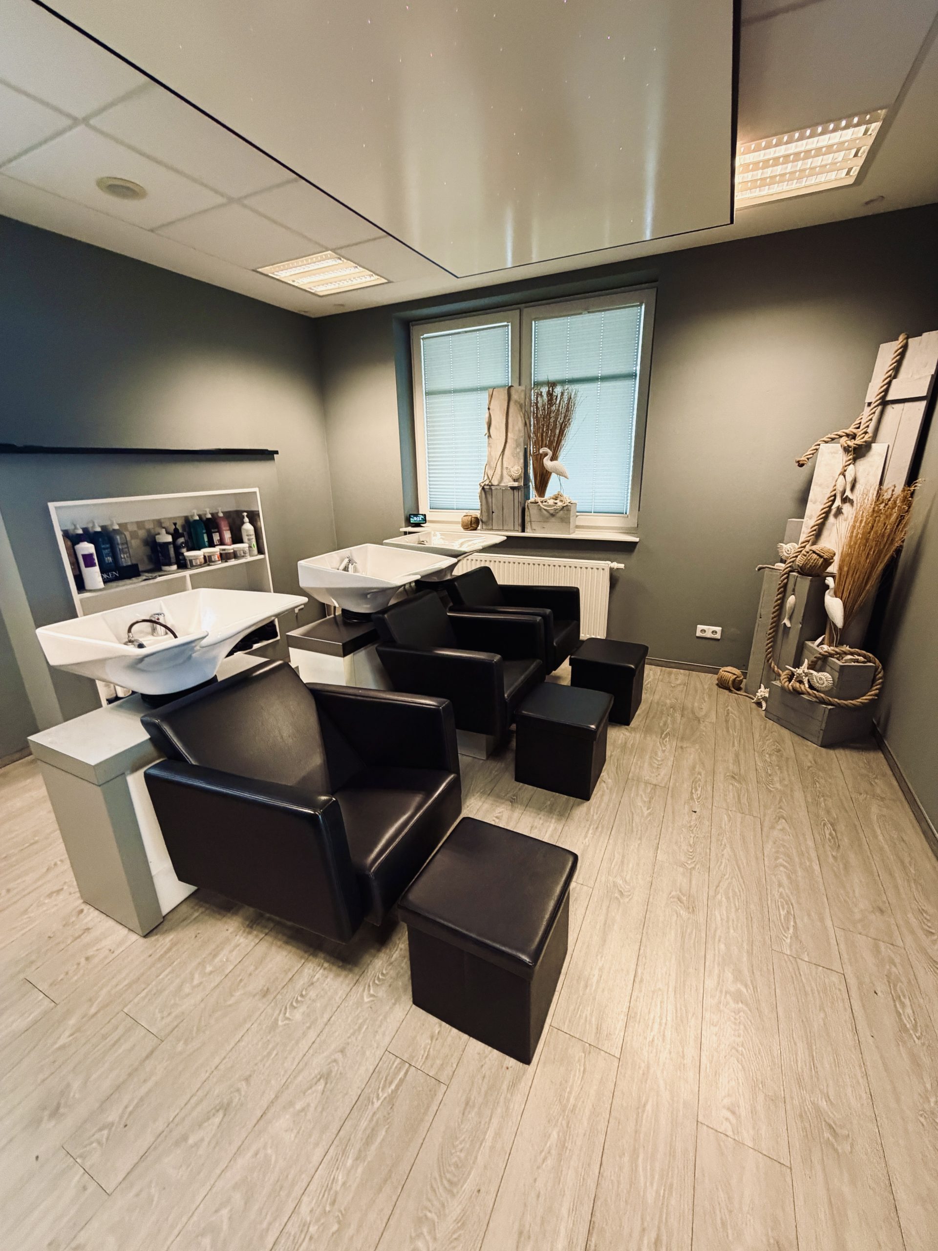 Salon interior